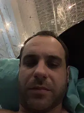 AndyLynn online show from December 19, 2025, 6:26 pm