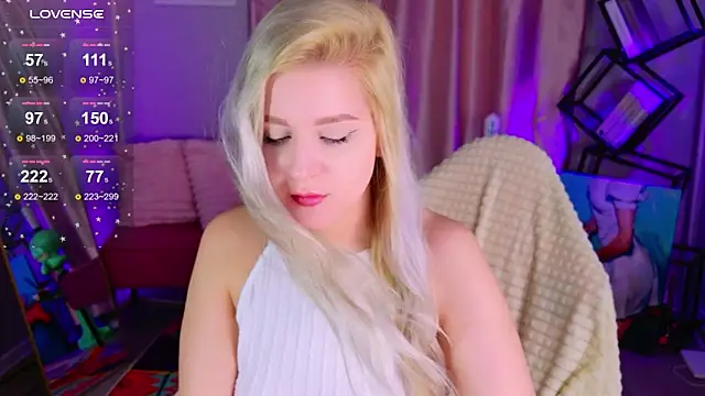 cold blondie online show from May 24, 2026, 5:45 am