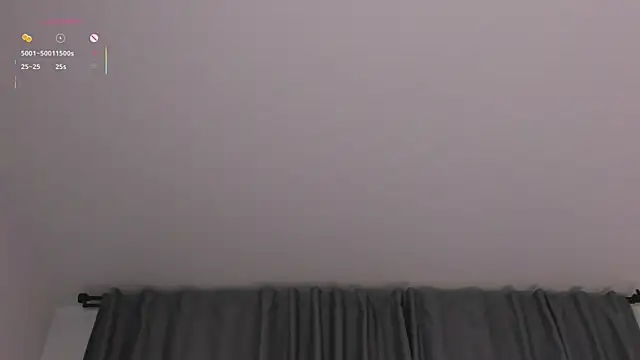 NadiaGnegy online show from October 26, 2025, 1:28 pm