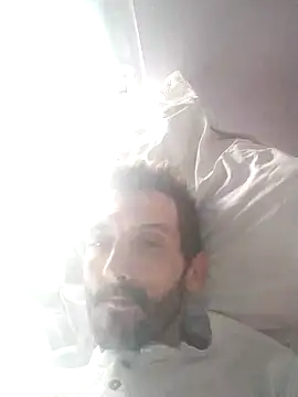 brayan-nenika online show from November 2, 2025, 3:14 pm