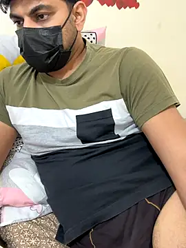 Snapshot of Handsome8677 chatting on January 7, 2026, 10:18 am Handsome8677 online show from January 7, 2026, 10:18 am