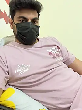 Handsome8677 online show from January 17, 2026, 10:42 am