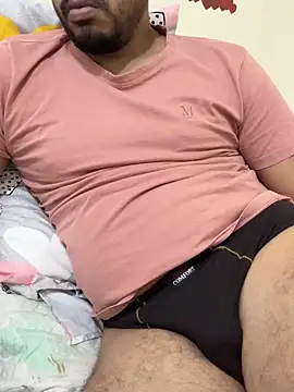 Snapshot of Handsome8677 chatting on February 5, 2026, 12:54 pm Handsome8677 online show from February 5, 2026, 12:54 pm