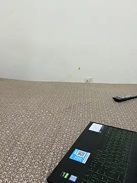 Snapshot of Handsome8677 chatting on February 24, 2026, 9:18 am Handsome8677 online show from February 24, 2026, 9:18 am