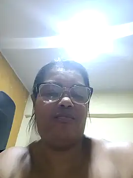 Snapshot of Pessoa54 chatting on December 18, 2025, 11:00 pm Pessoa54 online show from December 18, 2025, 11:00 pm