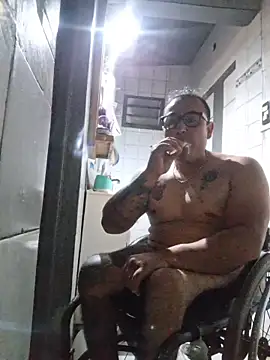 Snapshot of Rueditasss chatting on December 16, 2025, 3:33 am Rueditasss online show from December 16, 2025, 3:33 am