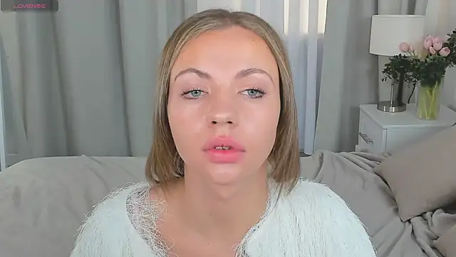 Snapshot of Keit_princess chatting on November 14, 2025, 8:02 am Keit princess online show from November 14, 2025, 8:02 am