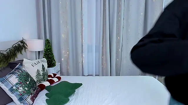 Snapshot of Keit_princess chatting on December 13, 2025, 7:53 pm Keit princess online show from December 13, 2025, 7:53 pm