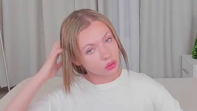 Snapshot of Keit_princess chatting on December 19, 2025, 7:48 am Keit princess online show from December 19, 2025, 7:48 am