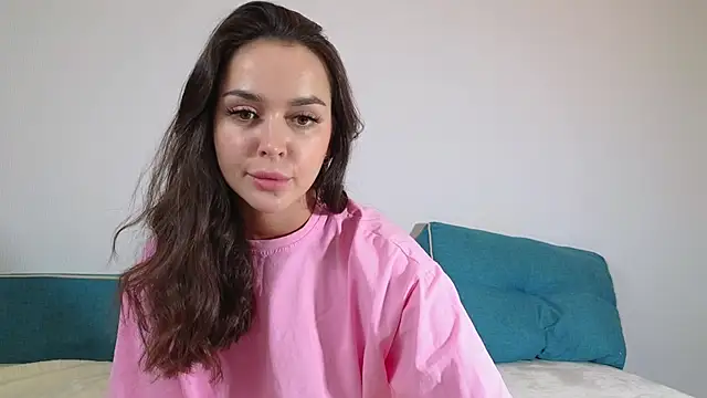 Snapshot of SashaOrlova chatting on October 19, 2025, 9:43 am SashaOrlova online show from October 19, 2025, 9:43 am
