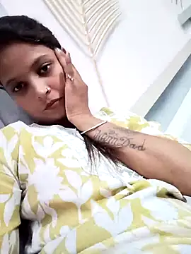 Anshika1431 online show from October 24, 2025, 4:20 am