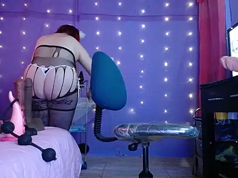 Zafiro millf online show from October 30, 2025, 1:34 pm