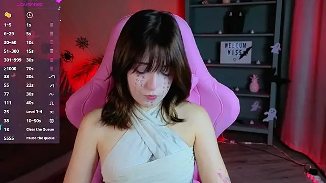 Soffi Toffi online show from October 31, 2025, 10:38 am