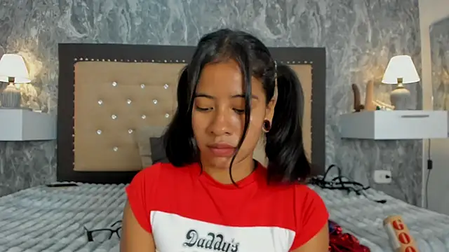 EuphoriaSavage online show from October 31, 2025, 1:45 pm