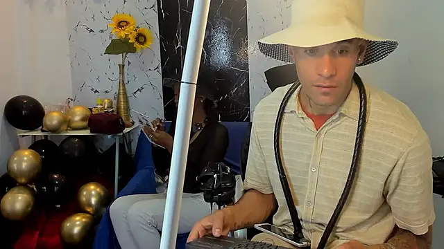 Snapshot of Stormandloganxxx chatting on January 13, 2026, 2:11 pm Stormandloganxxx online show from January 13, 2026, 2:11 pm