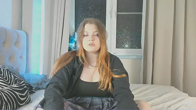 Snapshot of EvaBelial666 chatting on October 18, 2025, 12:24 am EvaBelial666 online show from October 18, 2025, 12:24 am