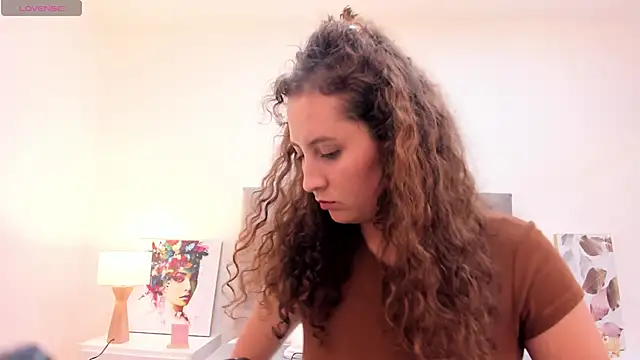 SharonMartini online show from October 25, 2025, 11:43 pm