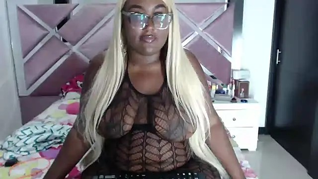 Snapshot of Antonellabigass chatting on October 22, 2025, 4:57 am Antonellabigass online show from October 22, 2025, 4:57 am