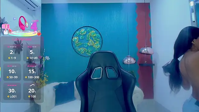 Miagreys1 online show from November 20, 2025, 11:21 am