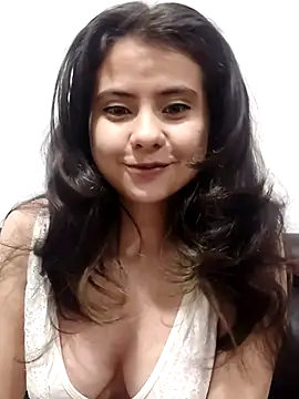 Snapshot of Afroodita_21 chatting on October 23, 2025, 9:19 am Afroodita 21 online show from October 23, 2025, 9:19 am