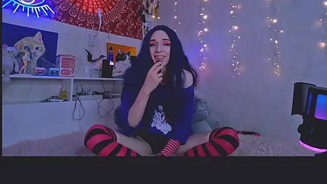 whoalexxa online show from November 9, 2025, 8:29 pm