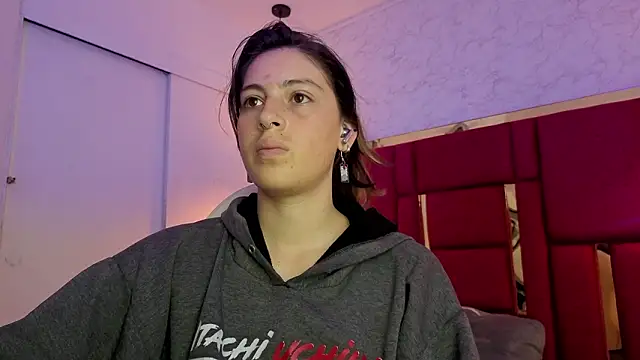 moon winy online show from February 10, 2026, 11:36 am