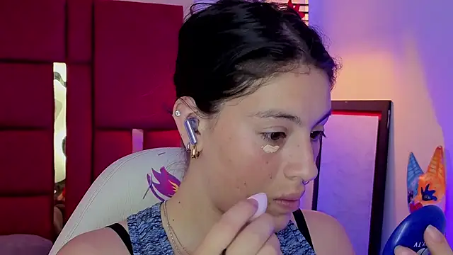 moon winy online show from March 26, 2026, 11:27 am