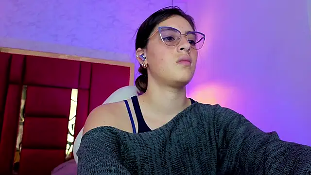 moon winy online show from May 5, 2026, 11:29 am