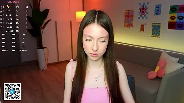 Snapshot of Yasmin_Kass chatting on March 18, 2026, 6:38 am Yasmin Kass online show from March 18, 2026, 6:38 am