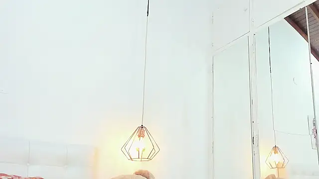 Snapshot of Alanna_miaw chatting on November 24, 2025, 7:08 am Alanna miaw online show from November 24, 2025, 7:08 am