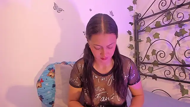 CarolinneMiller online show from February 25, 2026, 1:10 pm