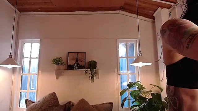 liafaith online show from November 22, 2025, 1:43 pm