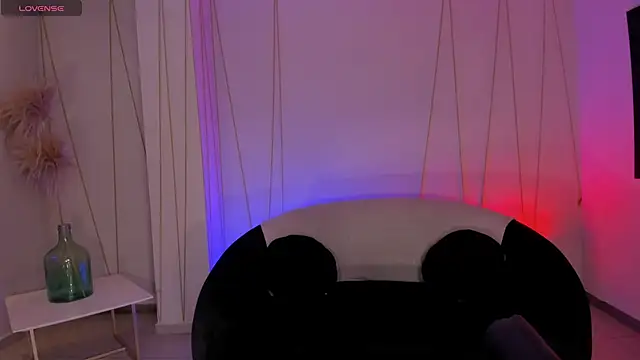 Snapshot of AnnieMonroe1 chatting on February 13, 2026, 11:50 am AnnieMonroe1 online show from February 13, 2026, 11:50 am