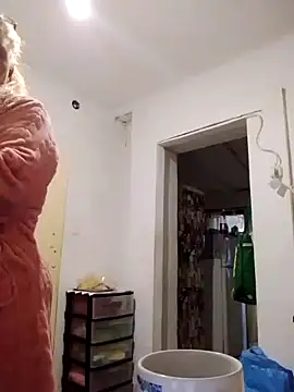 Snapshot of Lvna6969 chatting on November 16, 2025, 4:01 pm Lvna6969 online show from November 16, 2025, 4:01 pm