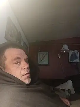 Snapshot of waynefitz chatting on October 18, 2025, 2:51 pm waynefitz online show from October 18, 2025, 2:51 pm