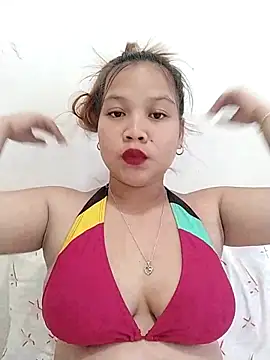 xxsexytitsxx online show from March 15, 2026, 5:13 am