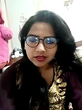 Vanshika1432 online show from November 10, 2025, 4:22 am