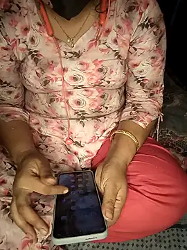Snapshot of Priyanka-Khan chatting on May 14, 2026, 6:37 pm Priyanka-Khan online show from May 14, 2026, 6:37 pm