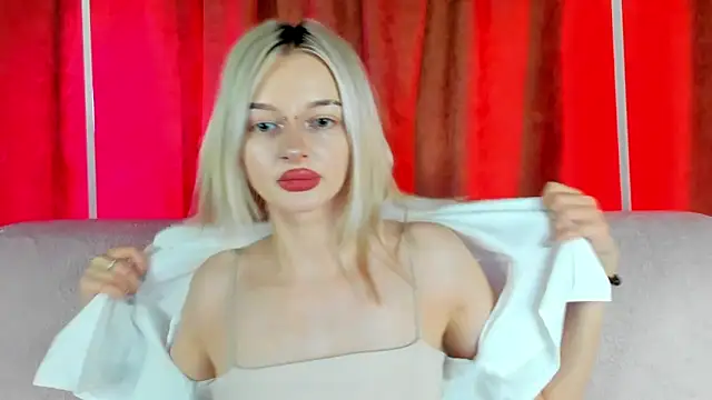 Snapshot of AlessaKiss chatting on March 4, 2026, 8:53 am AlessaKiss online show from March 4, 2026, 8:53 am