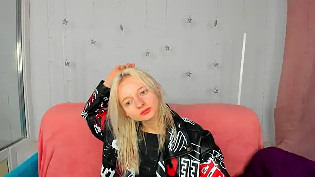 AlessaKiss online show from May 29, 2026, 1:47 am