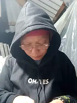 nui-show online show from November 15, 2025, 1:40 pm