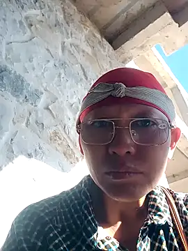 nui-show online show from December 15, 2025, 7:56 am