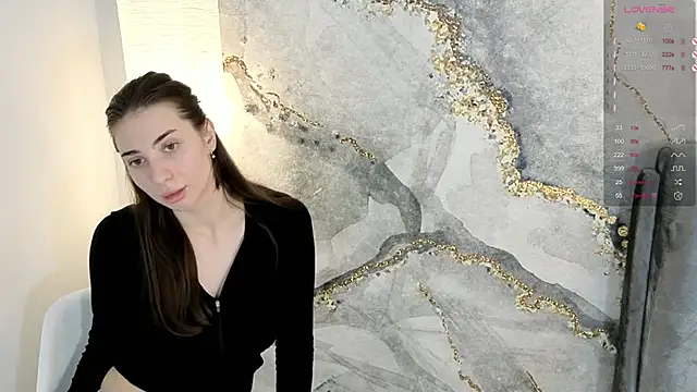 Chloewilldd online show from November 14, 2025, 11:09 am