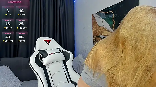 Snapshot of bella_xx__ chatting on November 14, 2025, 3:05 am bella xx online show from November 14, 2025, 3:05 am