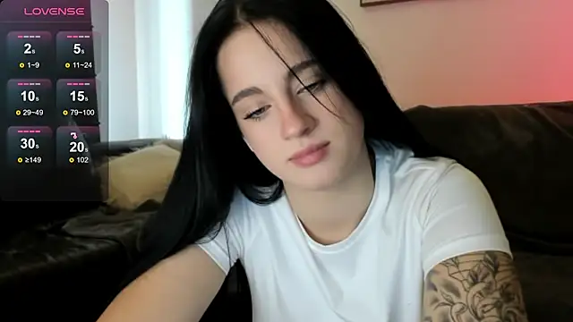 LexiSinnn online show from November 13, 2025, 7:18 am