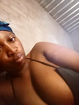 Bretbooty23 online show from October 28, 2025, 9:46 am