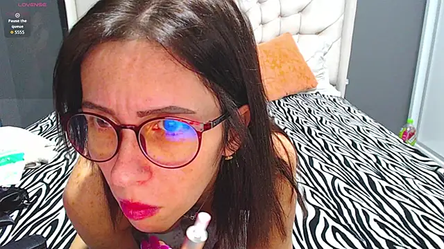 RubySweet11 online show from November 4, 2025, 6:34 am