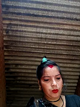 Snapshot of M-MAYA chatting on January 8, 2026, 8:27 am M-MAYA online show from January 8, 2026, 8:27 am