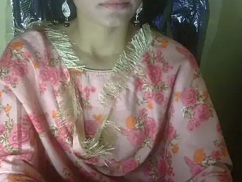 Snapshot of Shezi_N chatting on November 10, 2025, 1:10 pm Shezi N online show from November 10, 2025, 1:10 pm