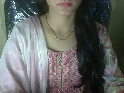 Snapshot of Shezi_N chatting on November 16, 2025, 4:12 pm Shezi N online show from November 16, 2025, 4:12 pm